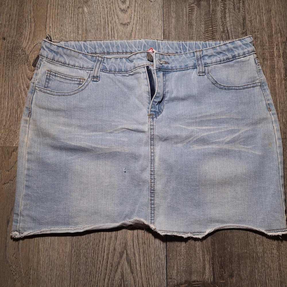 Light blue denim mini skirt with frayed hem size 16 and 1/2 plus size